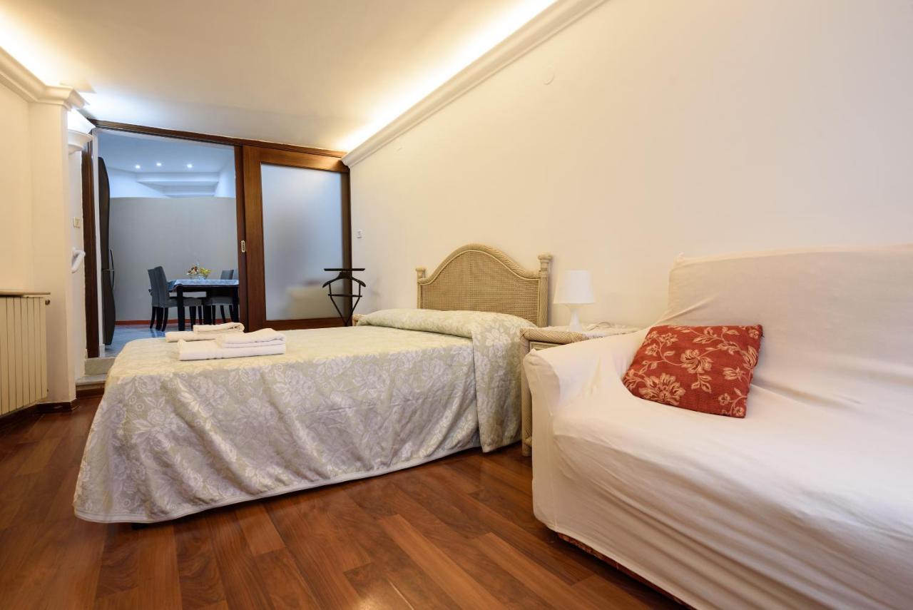 Apartamento Via Avvocata 25 Nápoles Exterior foto